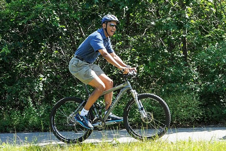 "Egypt Meltdown Doesn’t Deter John Kerry’s kiteboarding in Nantucket, While Obama Goes Bike Riding With The One Percent in Martha’s Vineyard."  - Blaze