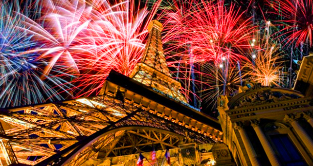 Eiffle Tower is scheduled to have live fireworks show on New Year's Eve.