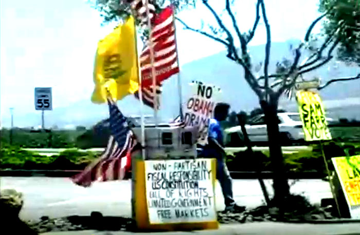 In 2008, Mexican youth troll American Tea Party patriots, the hate drolling out of their mouths! - Watch! 