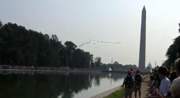 "At Exactly 10:00 am immediately following the Intro Music at Glenn Beck's Restoring Honor Rally a Flock of Geese did a Fly-Over in perfect formation over the Reflection Pool starting from the Washington Monument almost to the Lincoln Memorial."  